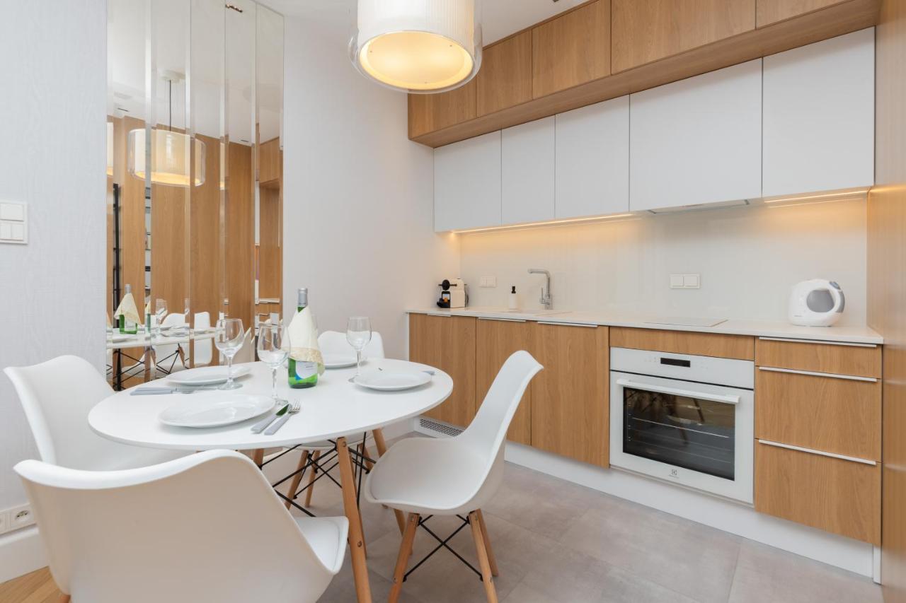 Mennica Residence - City Center Apartments By Noclegi Renters Varşova Dış mekan fotoğraf