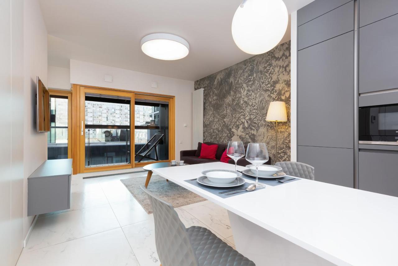 Mennica Residence - City Center Apartments By Noclegi Renters Varşova Dış mekan fotoğraf